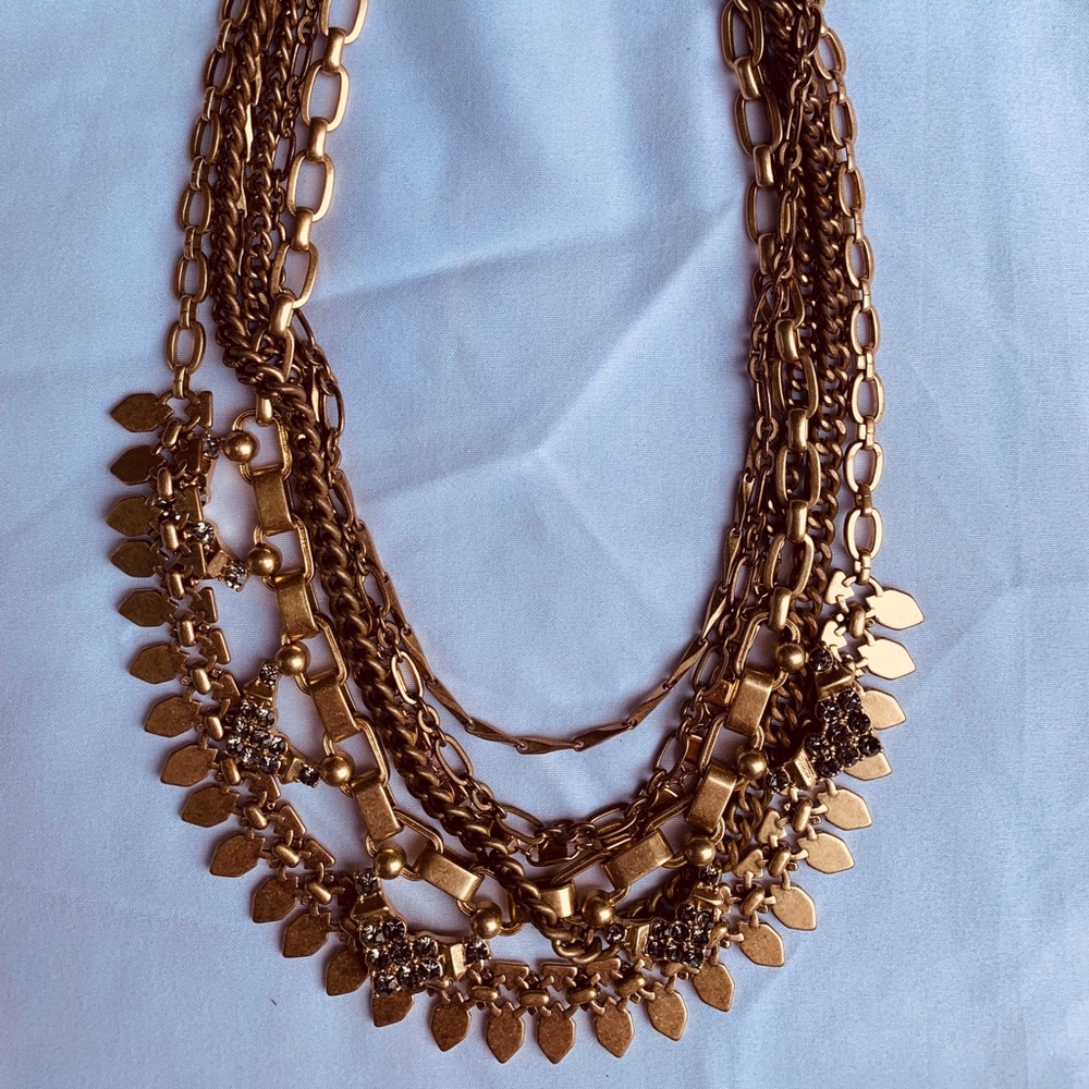 Stella & Dot Gold Sutton Neckalce
